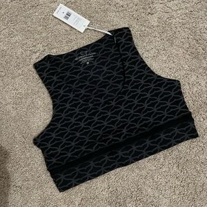 Vineyard Vines sports top